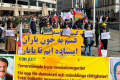 Göteborg, lördagen den 20 april 2024: Svensk- och exiliranier, sympatisörer till Iranska nationella motståndsrådet (NCRI), håller demonstration.