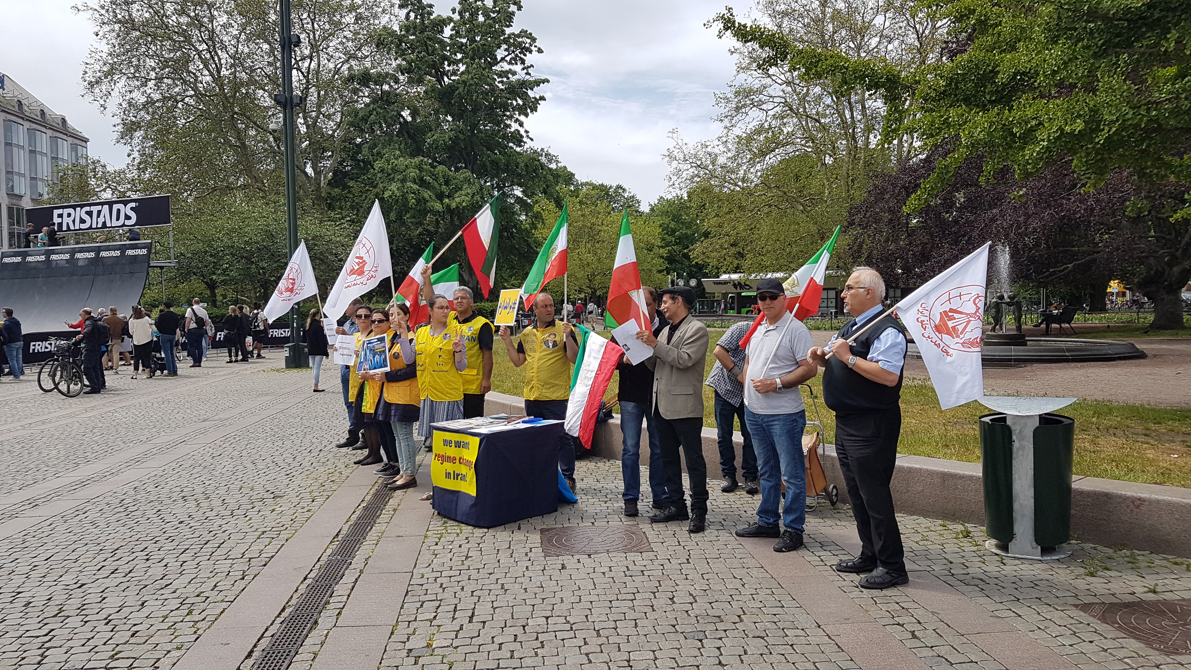 Stödaktion i Malmö för folkliga protester i Iran, den åttonde juni