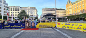 Demonstration, Stockholm, den 17 september: Svensk- och exiliranier, sympatisörer till den iranska motståndsrörelsen, stöder det folkliga upproret och iranska folkets frihetskamp för en demokratisk, sekulär republik i Iran.