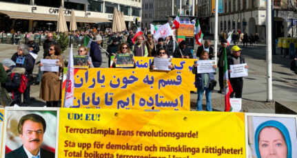 Göteborg, lördagen den 20 april 2024: Svensk- och exiliranier, sympatisörer till Iranska nationella motståndsrådet (NCRI), håller demonstration till stöd för iranska folkets frihetskamp.